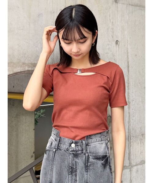 MURUA（ムルーア）の「フロントパーツレイヤードトップス（Tシャツ/カットソー・レディース・ブラック/オレンジ/ホワイト・FREE）」の5枚目の写真