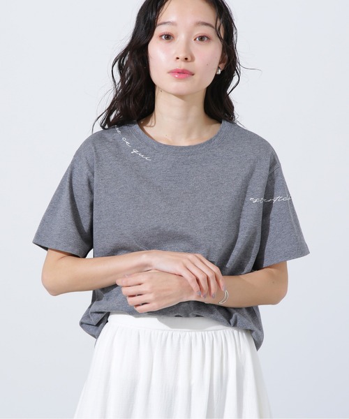 N.(N. Natural Beauty Basic)(エヌエヌナチュラルビューティーベーシック)の「ロゴ刺繍カットソー(Tシャツ/カットソー・レディース・ピンク/オフホワイト/チャコールグレー・MEDIUM)」の11枚目の写真