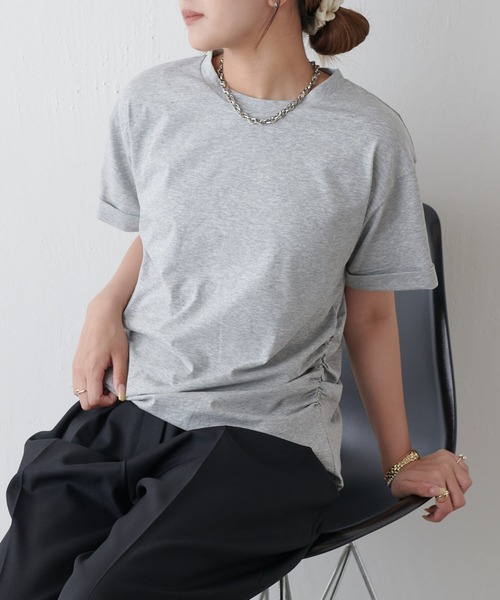 Lui's（ルイス）の「袖ロール半袖Tシャツ（Tシャツ/カットソー・レディース・ブラック/ホワイト/ライトグレー/ミント・FREE）」の4枚目の写真