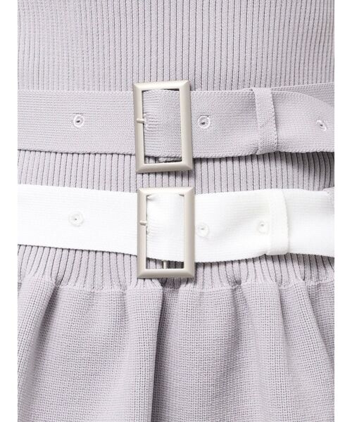 EATME（イートミー）の「ダブルベルトオフショルニットワンピース（ワンピース・レディース・アイボリー/ブラック/グレー・FREE）」の6枚目の写真