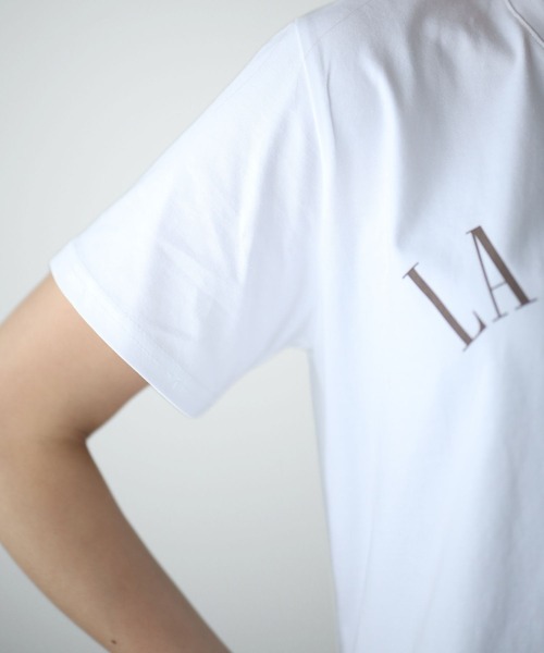 Ehre style(エーレスタイル)の「洗練された大人のロゴT迷子さんへ(Tシャツ/カットソー・レディース・アイボリー/ホワイト×ブラウン/ホワイト×ネイビー・FREE)」の10枚目の写真