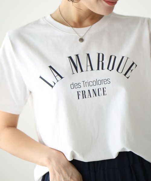 Ehre style(エーレスタイル)の「洗練された大人のロゴT迷子さんへ(Tシャツ/カットソー・レディース・アイボリー/ホワイト×ブラウン/ホワイト×ネイビー・FREE)」の8枚目の写真