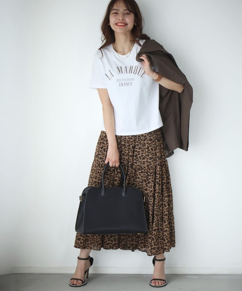 Ehre style(エーレスタイル)の「洗練された大人のロゴT迷子さんへ(Tシャツ/カットソー・レディース・アイボリー/ホワイト×ブラウン/ホワイト×ネイビー・FREE)」の15枚目の写真
