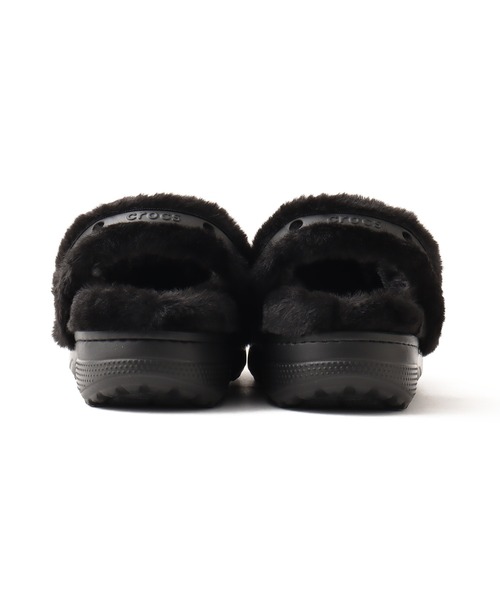 crocs(クロックス)の「crocs Classic Unfurgettable Clog / クロックス クラッシク アンファーゲッタブル クロッグ(サンダル・レディース・ブラック・22.0cm/23.0cm/24.0cm/25.0cm)」の4枚目の写真