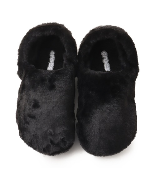 crocs(クロックス)の「crocs Classic Unfurgettable Clog / クロックス クラッシク アンファーゲッタブル クロッグ(サンダル・レディース・ブラック・22.0cm/23.0cm/24.0cm/25.0cm)」の2枚目の写真