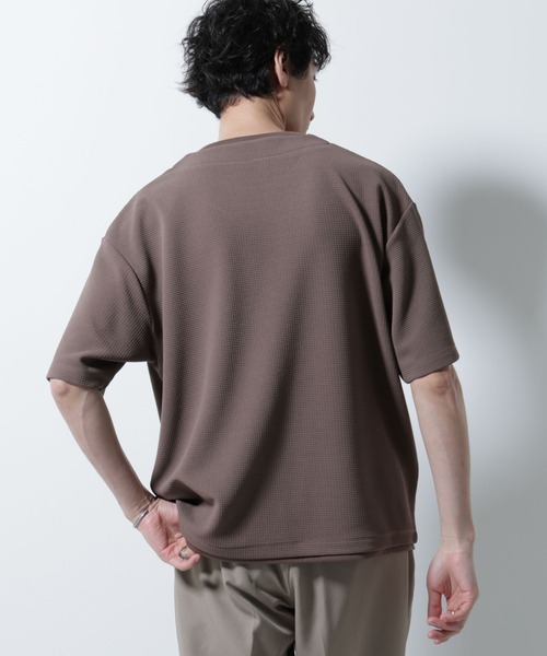 NANO universe(ナノユニバース)の「フェイクレイヤードキーネックTシャツ 半袖(Tシャツ/カットソー・メンズ・オレンジ/ネイビー/グレー系その他4・M/L)」の18枚目の写真