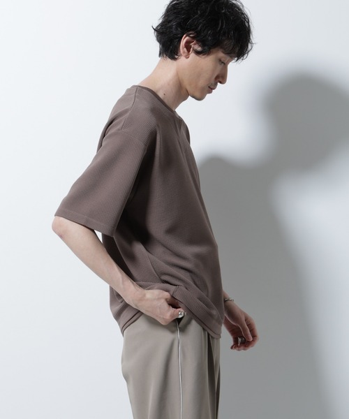 NANO universe(ナノユニバース)の「フェイクレイヤードキーネックTシャツ 半袖(Tシャツ/カットソー・メンズ・オレンジ/ネイビー/グレー系その他4・M/L)」の17枚目の写真