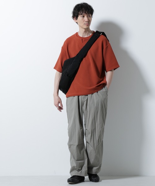 NANO universe(ナノユニバース)の「フェイクレイヤードキーネックTシャツ 半袖(Tシャツ/カットソー・メンズ・オレンジ/ネイビー/グレー系その他4・M/L)」の12枚目の写真