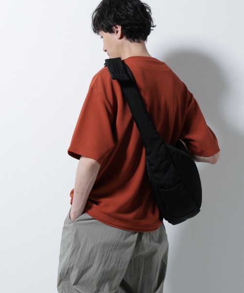 NANO universe(ナノユニバース)の「フェイクレイヤードキーネックTシャツ 半袖(Tシャツ/カットソー・メンズ・オレンジ/ネイビー/グレー系その他4・M/L)」の11枚目の写真