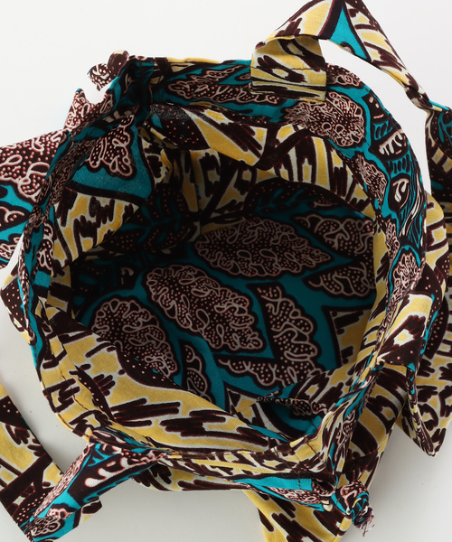 B.C STOCK（ベーセーストック）の「AFRICAN SQUARE/アフリカンスクエア パーニュ 巾着バッグ（ショルダーバッグ・レディース・レッド/グリーン/イエロー・FREE）」の10枚目の写真