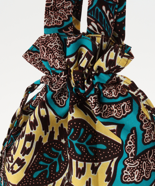 B.C STOCK（ベーセーストック）の「AFRICAN SQUARE/アフリカンスクエア パーニュ 巾着バッグ（ショルダーバッグ・レディース・レッド/グリーン/イエロー・FREE）」の11枚目の写真