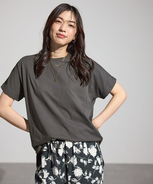 ANY（エニィ）の「エニィファンクションドルマンスリーブＴシャツ（Tシャツ/カットソー・レディース・ブラック系/オールドローズ系/ダークブラウン系/ネイビー系/グレー系/ホワイト系・F）」の11枚目の写真