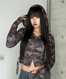クロップドカモフラージュフーディートップス