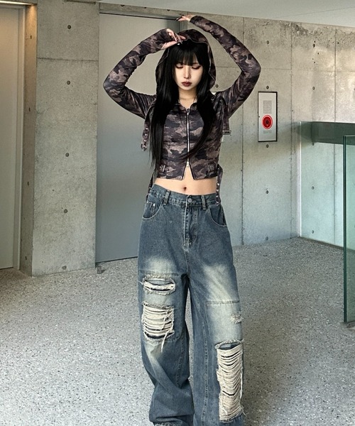KsG(ケーエスジー)の「クロップドカモフラージュフーディートップス(Tシャツ/カットソー・レディース・グリーン・SMALL/MEDIUM/LARGE)」の4枚目の写真