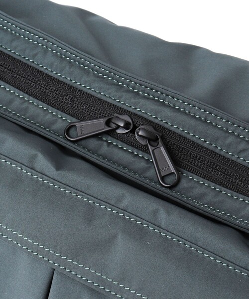 SML(エスエムエル)の「【SML/エスエムエル】別注ヘルメットショルダーバッグM(ショルダーバッグ・メンズ・グリーン/ブラック/ネイビー・FREE)」の12枚目の写真