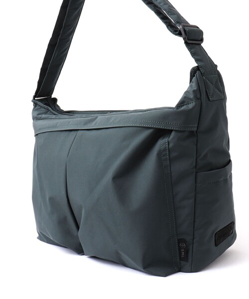 SML(エスエムエル)の「【SML/エスエムエル】別注ヘルメットショルダーバッグM(ショルダーバッグ・メンズ・グリーン/ブラック/ネイビー・FREE)」の22枚目の写真