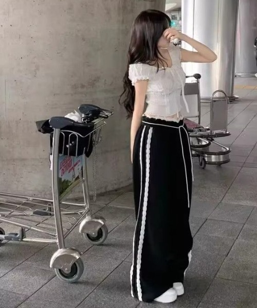 Teem Store（チームストア）の「韓国風 サイドレースラインスウェットパンツ イージーパンツ ウエストゴム＆紐付き（スウェットパンツ・レディース・ネイビー/グレー/ブラック・M/L）」の22枚目の写真
