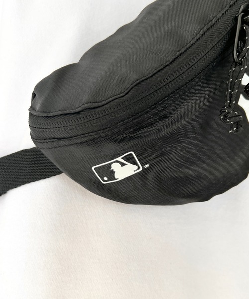 NEW ERA(ニューエラ)の「NEW ERA (ニューエラ)/MLB MINI WAIST BAG /軽量 ロゴプリント ボディバッグ ウエストバッグ ウエストポーチ ヒップサック(ボディバッグ/ウエストポーチ・レディース・ブラウン系カモフラージュ/ブラック/ブラック系その他・FREE)」の16枚目の写真