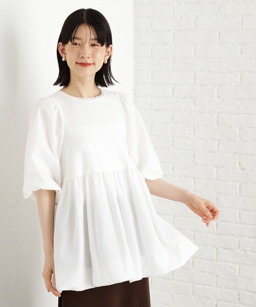 THE SHOP TK (ザ ショップ ティーケー )の「バルーンスリーブペプラムチュニック【洗える】(Tシャツ/カットソー・レディース・ブラック/ブラウン系/オフホワイト・12/13)」の1枚目の写真