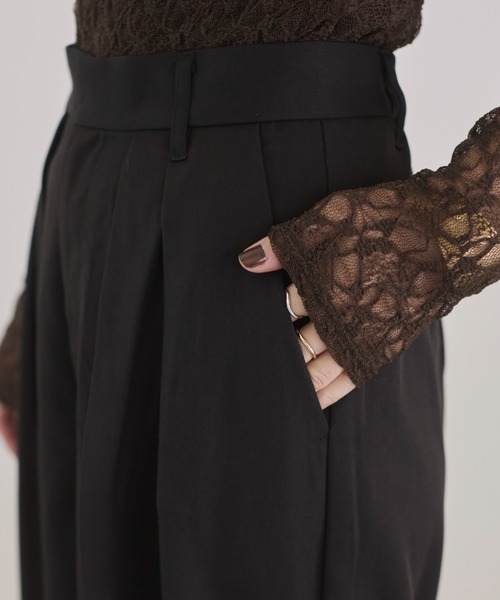 ANGIE（アンジー）の「【セットアイテム/単品着用可能】ラッププリーツスカート付き スラックスパンツ（スラックス・レディース・ブラック/チャコール・FREE）」の13枚目の写真