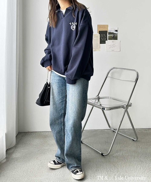 FIRST MOOD（ファーストムード）の「FIRSTMOOD別注【YALE】襟付きオーバーサイズ裏起毛スウェット（スウェット・レディース・オートミール/ネイビー・MEDIUM）」の3枚目の写真