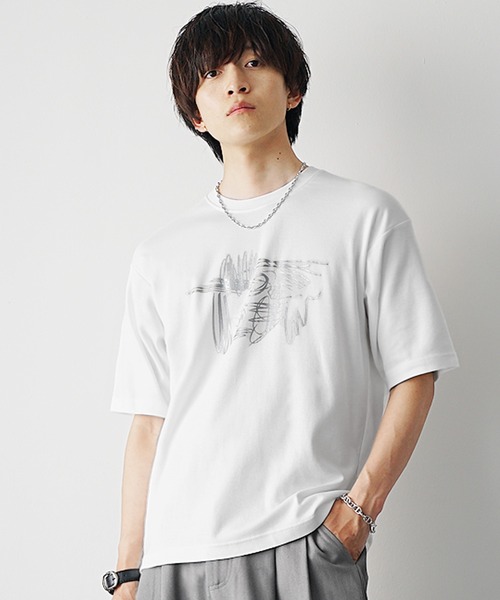 MinoriTY(マイノリティ)の「【MinoriTY】ソフトタッチ×厚手仕立て落書き風箔プリントTシャツ 半袖Tシャツ メンズ 夏服(Tシャツ/カットソー・メンズ・スミクロ/オフホワイト・L/M/S)」の5枚目の写真