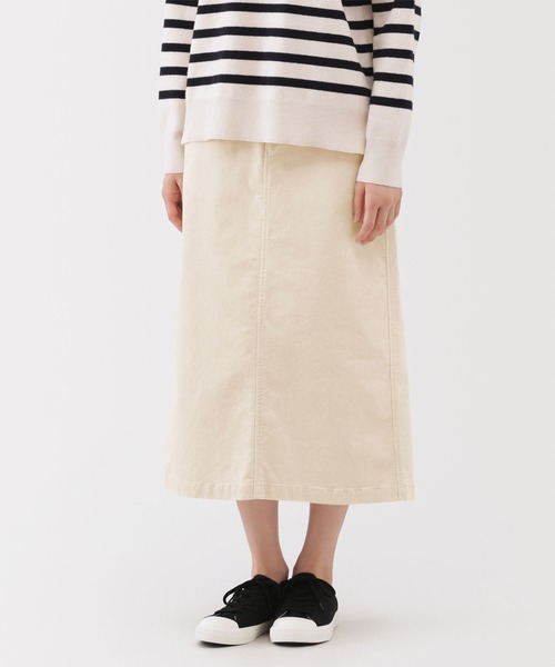 無印良品（ムジルシリョウヒン）の「婦人　ストレッチコーデュロイ　ナロースカート（スカート・レディース・ダークグレー/アイボリー/ネイビー・XL/L/M/S）」の2枚目の写真