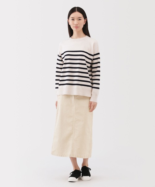 無印良品（ムジルシリョウヒン）の「婦人　ストレッチコーデュロイ　ナロースカート（スカート・レディース・ダークグレー/アイボリー/ネイビー・XL/L/M/S）」の4枚目の写真