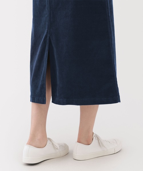 無印良品（ムジルシリョウヒン）の「婦人　ストレッチコーデュロイ　ナロースカート（スカート・レディース・ダークグレー/アイボリー/ネイビー・XL/L/M/S）」の19枚目の写真