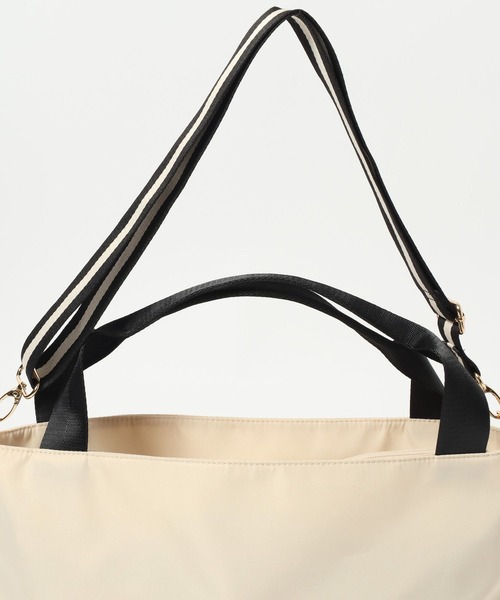 Elura(エルーラ)の「撥水ベルト2WAYトート/579691(トートバッグ・レディース・ブラック/ベージュ/クリーム/キャメル/カーキ/グレー・FREE)」の17枚目の写真