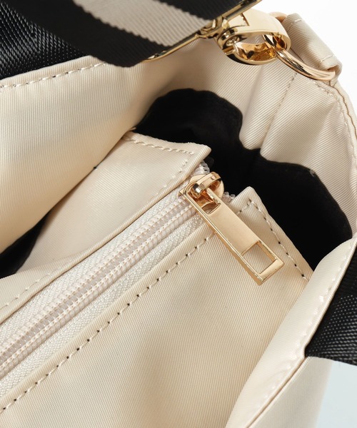 Elura(エルーラ)の「撥水ベルト2WAYトート/579691(トートバッグ・レディース・ブラック/ベージュ/クリーム/キャメル/カーキ/グレー・FREE)」の19枚目の写真