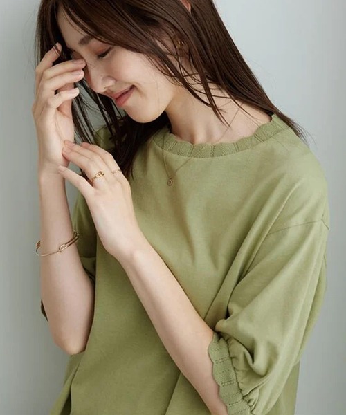 BELLUNA PLUS(ベルーナ)の「デザインリブ使いふんわり袖プルオーバー(Tシャツ/カットソー・レディース・ブルー/チャコール/ライム・MEDIUM/LARGE/X-LARGE)」の2枚目の写真