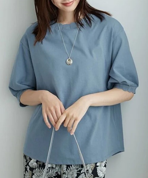 BELLUNA PLUS(ベルーナ)の「デザインリブ使いふんわり袖プルオーバー(Tシャツ/カットソー・レディース・ブルー/チャコール/ライム・MEDIUM/LARGE/X-LARGE)」の3枚目の写真
