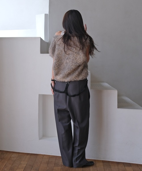 AKTE(アクテ)の「Vネックラメシャギーニットベスト(ベスト・レディース・ベージュ系/グレー系・FREE)」の21枚目の写真