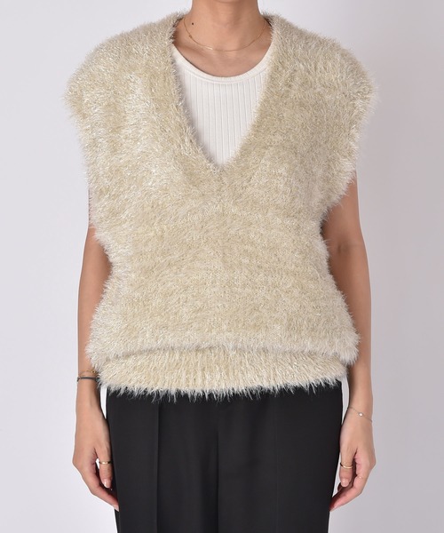 AKTE(アクテ)の「Vネックラメシャギーニットベスト(ベスト・レディース・ベージュ系/グレー系・FREE)」の10枚目の写真