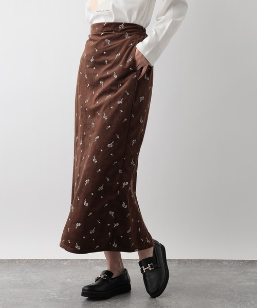 FOUND GOOD(ファウンドグッド)の「ベロア刺繍タイトスカート(スカート・レディース・ブラウン系5/ブラック・L/M/S)」の9枚目の写真