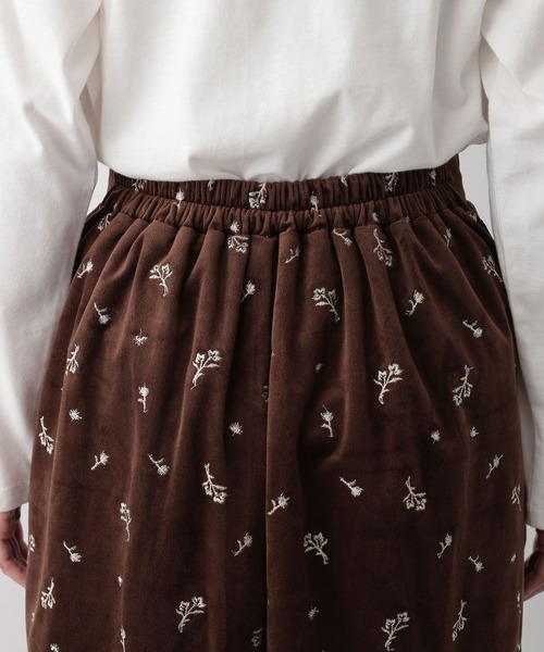 FOUND GOOD(ファウンドグッド)の「ベロア刺繍タイトスカート(スカート・レディース・ブラウン系5/ブラック・L/M/S)」の17枚目の写真