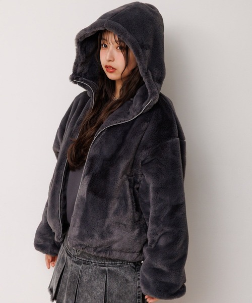 repipi armario（レピピ アルマリオ）の「【girly line】モコモコファーフーディ－（ブルゾン・キッズ・チャコールグレー/アイボリー/モカ・SMALL/MEDIUM/LARGE）」の17枚目の写真