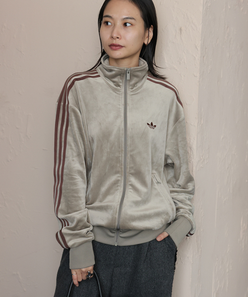 adidas Originals（アディダスオリジナルス）の「別注【adidas originals/アディダス オリジナルス】TRACK TOP JSSP（その他アウター・レディース・ベージュ・X-SMALL/SMALL）」の5枚目の写真