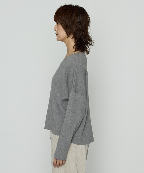 COMME CA Wardrobe（コムサワードローブ）の「14G接結編 ニットプルオーバー（ニット/セーター・レディース・カーキ/グレー・FREE）」の12枚目の写真