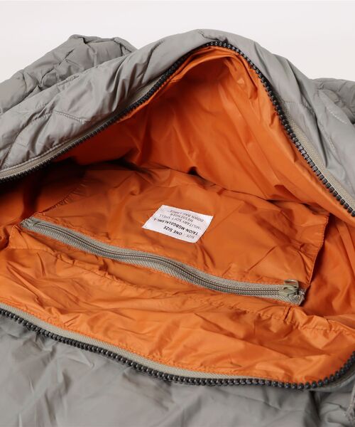 TAION(タイオン)の「【TAION】MILITARY MESSENGER DOWN BAG-L TAION-MGBG01ALSML-L(メッセンジャーバッグ・メンズ・セージグリーン/ダークオリーブ/ブラック・FREE)」の6枚目の写真