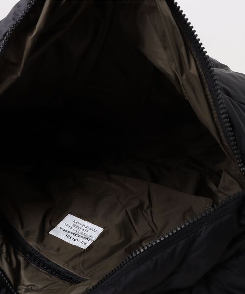 TAION(タイオン)の「【TAION】MILITARY MESSENGER DOWN BAG-L TAION-MGBG01ALSML-L(メッセンジャーバッグ・メンズ・セージグリーン/ダークオリーブ/ブラック・FREE)」の8枚目の写真