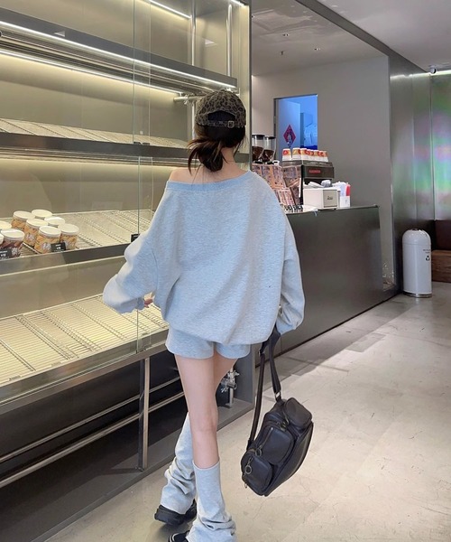 meJane（ミージェーン）の「ナンバー17ワッペントップス × スウェットショートパンツ × レッグカバー セットアップ（セットアップ・レディース・グレー・M/L）」の14枚目の写真