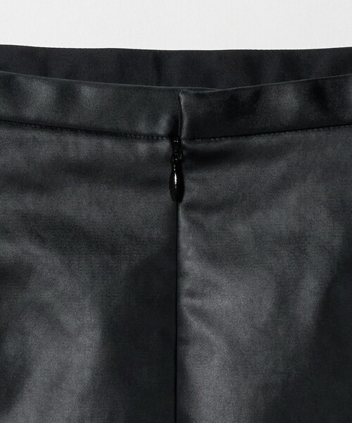 6（ロク）の「＜6(ROKU)＞ポリエステル サテンスカート（スカート・レディース・ブラック・36/38）」の13枚目の写真