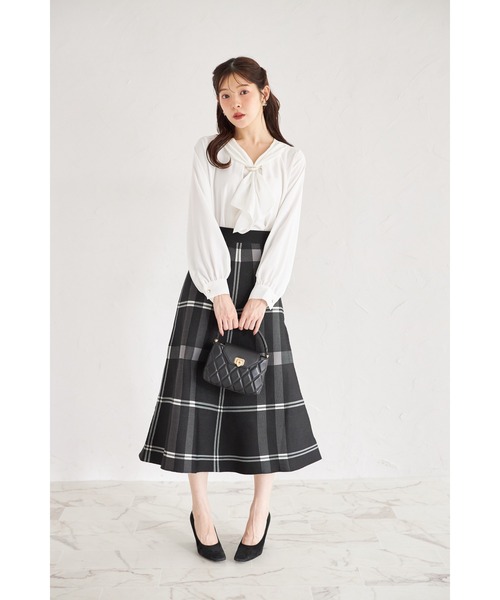 tocco closet(トッコ クローゼット)の「【ZOZO限定】アソートパターンペールトーンフリルタイブラウス(シャツ/ブラウス・レディース・ピンク/オフホワイト/その他・M)」の4枚目の写真
