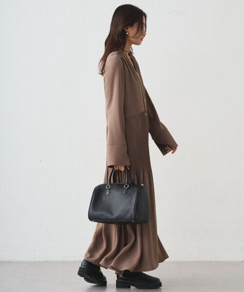 ラウンジドレス) プリーツVワンピース　ロングドレス　今季　今期 Loungedress】プリーツVワンピース｜パルグループアウトレットの