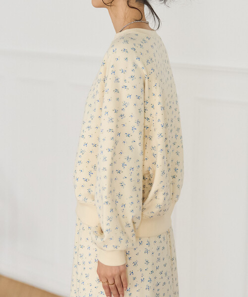 FREAK'S STORE(フリークスストア)の「フラワー プリントスウェット/小花柄スウェット<セットアップ対応>(スウェット・レディース・オフホワイト/ライトグレー・フリ-)」の13枚目の写真