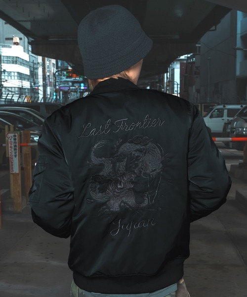 improves(インプローブス)の「刺しゅう MA-1スカジャン(スカジャン・メンズ・ブラック/カーキ・LARGE/MEDIUM/X-LARGE)」の2枚目の写真