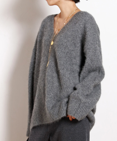 AP STUDIO（エーピーストゥディオ）の「フォックスブレンドラメVネック