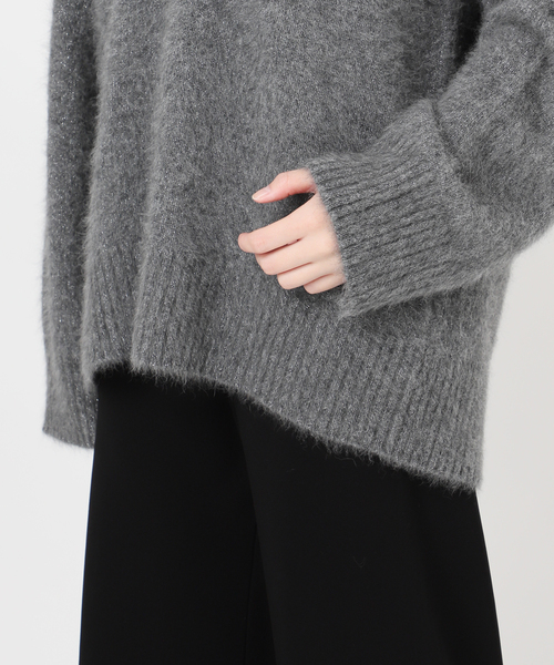 AP STUDIO（エーピーストゥディオ）の「フォックスブレンドラメVネックプルオーバー（ニット/セーター・レディース・ブラック/チャコールグレー・FREE）」の6枚目の写真